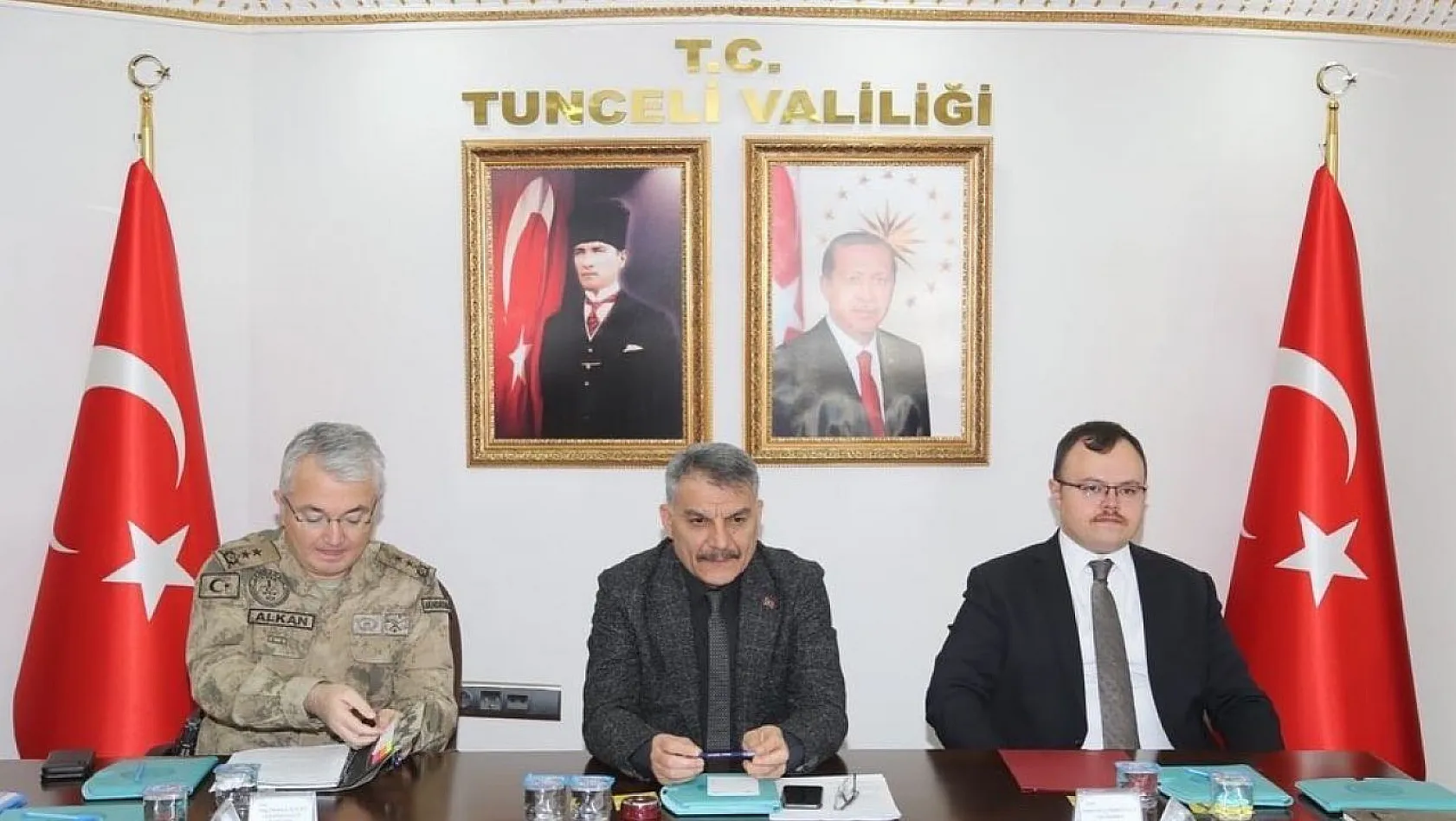 Tunceli'de yeni yıl öncesi asayiş ve güvenlik toplantısı
