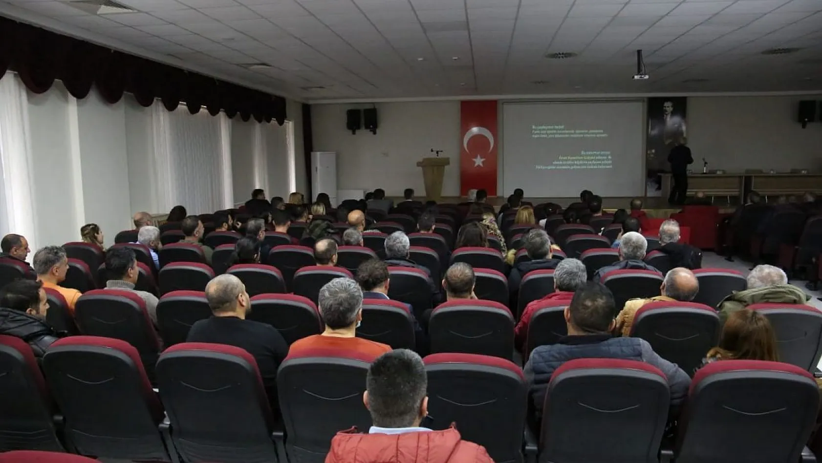 Tunceli, mesleki eğitim faaliyetlerinde bölgede birinci oldu