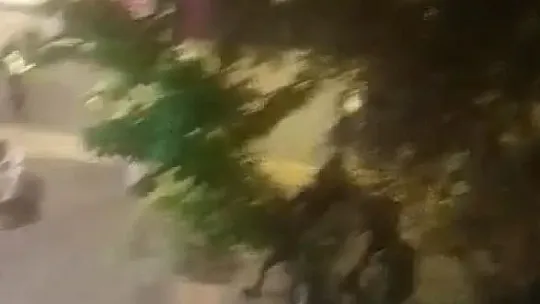 Gazi Caddesinde 2 grup arasında silahlı kavga