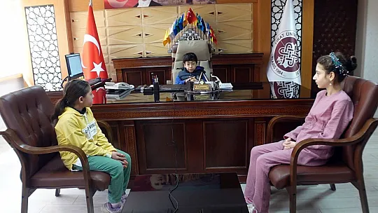 Fırat Üniversitesi Hastanesi'nde 23 Nisan Coşkusu