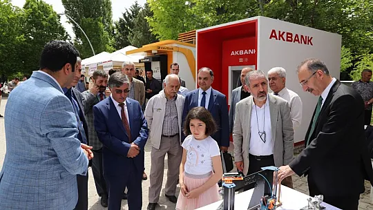 AÜB Tanıtım ve Tercih Fuarı, Fırat Üniversitesi Ev Sahipliğinde Elazığ'da Gerçekleştirildi