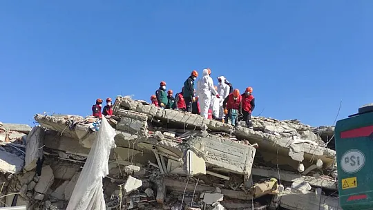 Elazığ İHH Arama ve Kurtarma Ekibi Deprem Bölgesindeydi