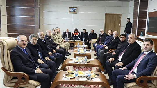 Arıcak'ta Vali Toraman'ın Katılımıyla, Koordinasyon Toplantısı Yapıldı