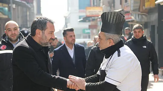 Elazığ İl Protokolü, Yıkımına Başlanan Binaları İnceledi