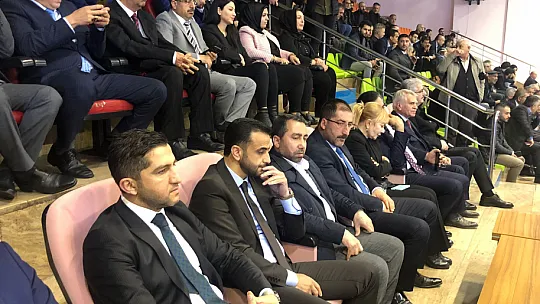 Elazığ'da AK Parti'nin Temayül Yoklaması Yapıldı