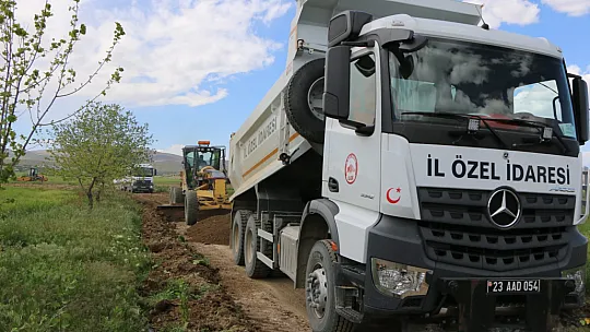 Köy Yollarında Yol Genişletme ve Stabilize Çalışmaları Aralıksız Devam Ediyor