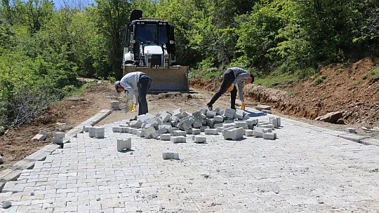 Elazığ İl Özel İdaresi Köyleri Kilitli Parke İle Donatıyor