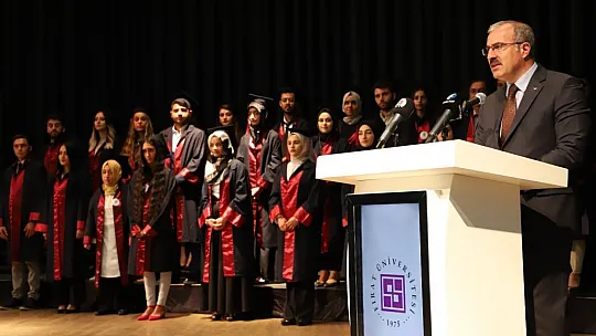 Fırat Üniversitesi 2021-2022 Eğitim-Öğretim Yılı Genel Mezuniyet Töreni Yapıldı