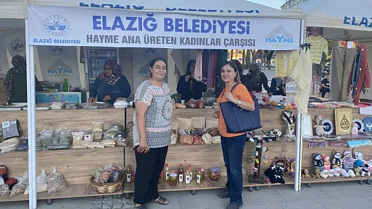 Salçalı Köfte Festivalinde Hayme Ana Standına Yoğun İlgi Gösterildi