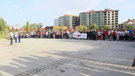 Elazığ'da Amatör Spor Haftası yürüyüşle başladı