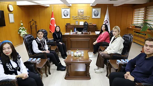 Fırat Üniversitesi İle Kazakistan Abay Devlet Pedagoji Üniversitesi Arasında Protokol İmzalandı