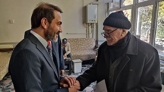 CHP İl Başkanı Duran, 41 Günde 41 Mahalle Gezileri Kapsamında Aksaray Mahallesi'ni Ziyaret Etti
