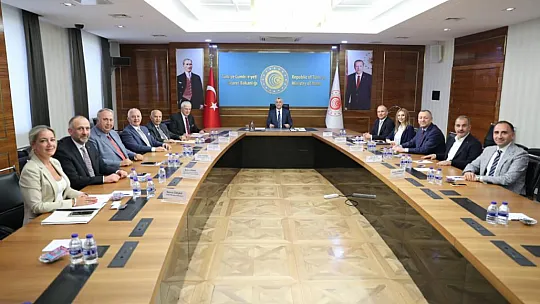 Başkan Alan, TOBTİM Yönetimi ile birlikte Ticaret Bakanını ziyaret etti