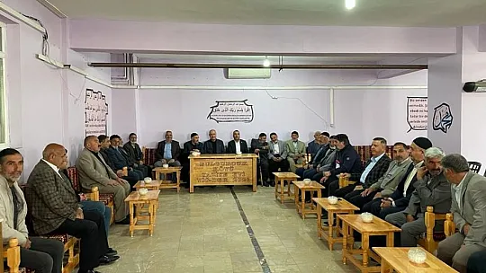 Eski Bakan Yardımcısı Tunç'tan Karakoçan ve Köylerine Ziyaret