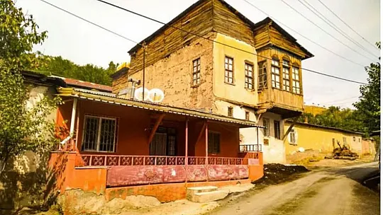 Elazığ'ın Tarihi Mahallesi Eski Kimliğine Kavuşuyor