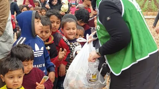 Elazığ İHH Yetim Birimi İdlib'te