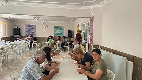 Fevzi Çakmak Mahallesi Taziye Evinde Aşure Programı Düzenlendi