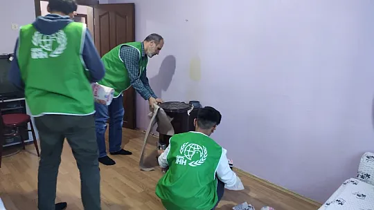 Elazığ İHH İhtiyaç Sahibi Ailelere Yönelik Kış Yardımlarına Başladı