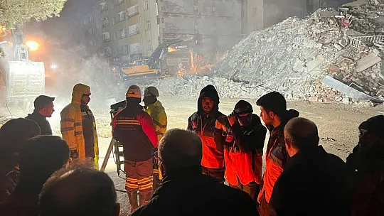 Ümitli Bekleyiş Sürüyor