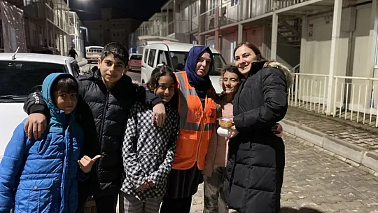 Türk Kadınlar Derneği İle Hayme Ana, Depremzedeleri Unutmadı