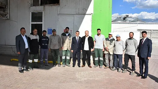Prof. Dr. Keleş'ten Erol'a Sert Cevap: 'Ya olduğun gibi görün ya da göründüğün gibi ol'