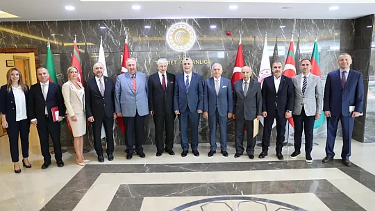 Başkan Alan, TOBTİM Yönetimi ile birlikte Ticaret Bakanını ziyaret etti