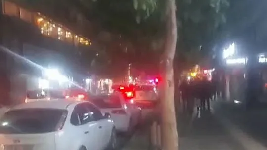 Gazi Caddesinde 2 grup arasında silahlı kavga