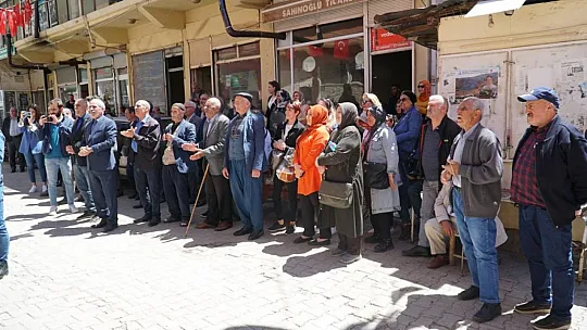 Vatandaştan Sönmez'e :' Demokrasiyi, Huzuru, Adaleti Özledik Biz Arkanızdayız'