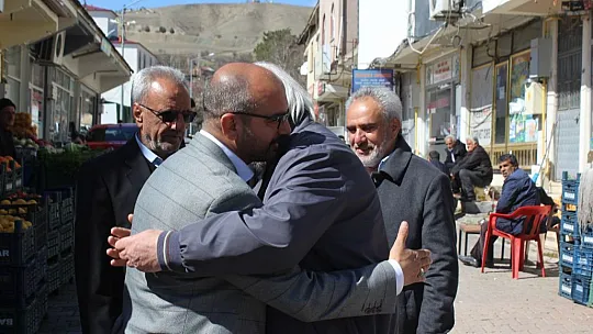 HÜDA PAR Genel Başkan Yardımcısı Şahin memleketi Palu`da vatandaşları ziyaret etti