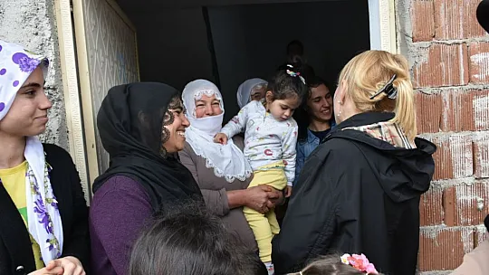 Bağımsız Aday Prof. Dr. Açık İlçe Ve Beldelerde De Coşkuyla Karşılandı
