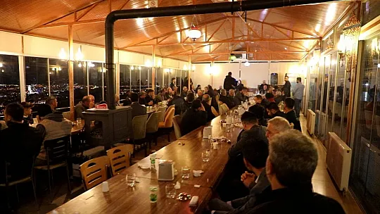MHP Elazığ Milletvekili aday adayı Semih Işıkver, iftar programı düzenledi