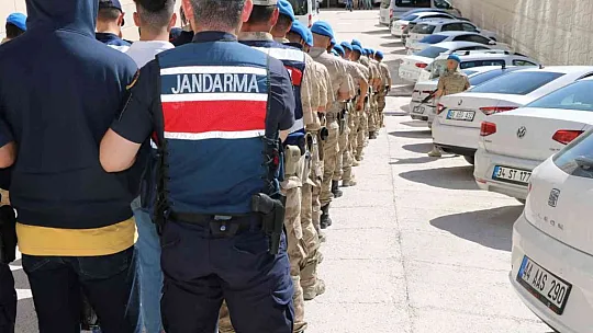 4 ilde 260 vatandaşı dolandıran suç örgütüne operasyon: 26 şüpheli adliyeye sevk edildi