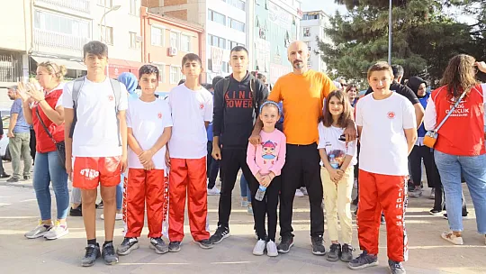 Elazığ'da Amatör Spor Haftası yürüyüşle başladı