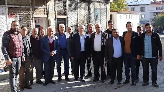 Milletvekili Demirbağ, Arıcak'ta Esnaf ve Vatandaşlarla Bir Araya Geldi