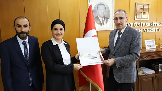 Sosyal Sorumluluk Projelerine Katılan Öğrencilere Teşekkür Belgesi Verildi
