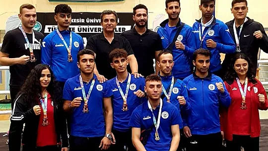 FÜ sporda 208 üniversitesi arasında 11. oldu