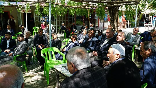 İYİ Parti Adayı Av. İrfan Sönmez, Palu'da temaslarda bulundu