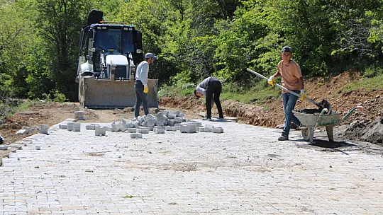 Elazığ İl Özel İdaresi Köyleri Kilitli Parke İle Donatıyor