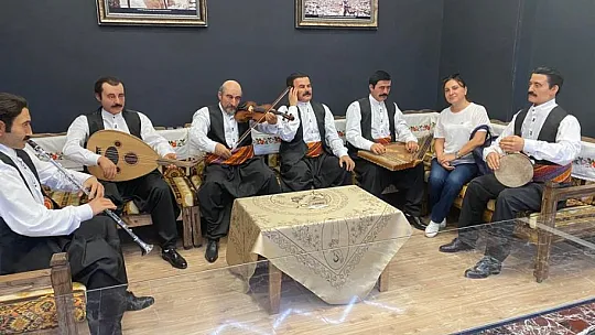 Harput Musiki Müzesi Ziyaretçi Akınına Uğruyor