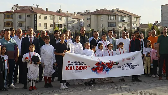 Elazığ'da Amatör Spor Haftası yürüyüşle başladı
