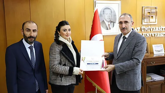 Sosyal Sorumluluk Projelerine Katılan Öğrencilere Teşekkür Belgesi Verildi