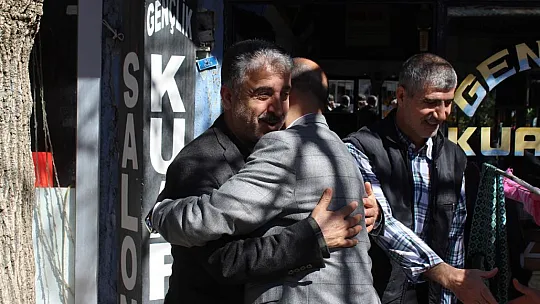 HÜDA PAR Genel Başkan Yardımcısı Şahin memleketi Palu`da vatandaşları ziyaret etti
