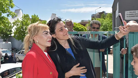 Bağımsız Aday Açık, Oyunu Kullandı