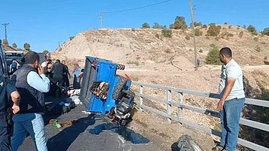 Elazığ'da Römorklu Çapa Makinesi Devrildi! 2'si Ağır 14 Kişi Yaralandı