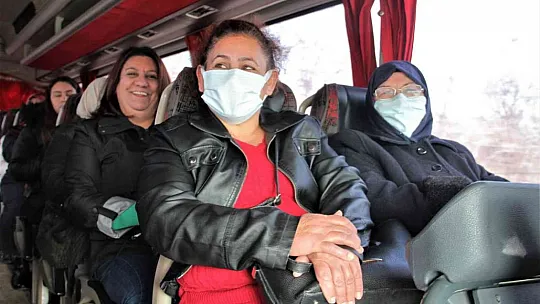 90 yaşında ilk kez AVM ve sinemaya gitti, o anlar tebessüm ettirdi