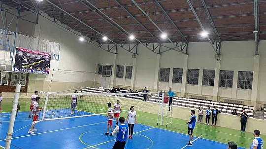 Mehmet Akif İnan Voleybol Turnuvası Başladı