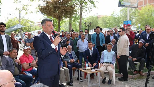 Erol: CHP'yi Hiç Kimse Terör Örgütüyle Örtüştüremez