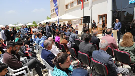 Baskil MYO'da Depremzede Çocuklara Bilim Şenliği Düzenlendi