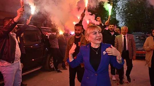 Açık: 'Beni Öyle Bir Oyla Gönderin Ki, Elazığ'ın İsteklerine Kimse Sessiz Kalamasın'