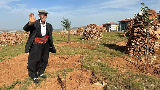Elazığ'ın 'Doğa' Kahramanı 77'lik İsmail Dede...